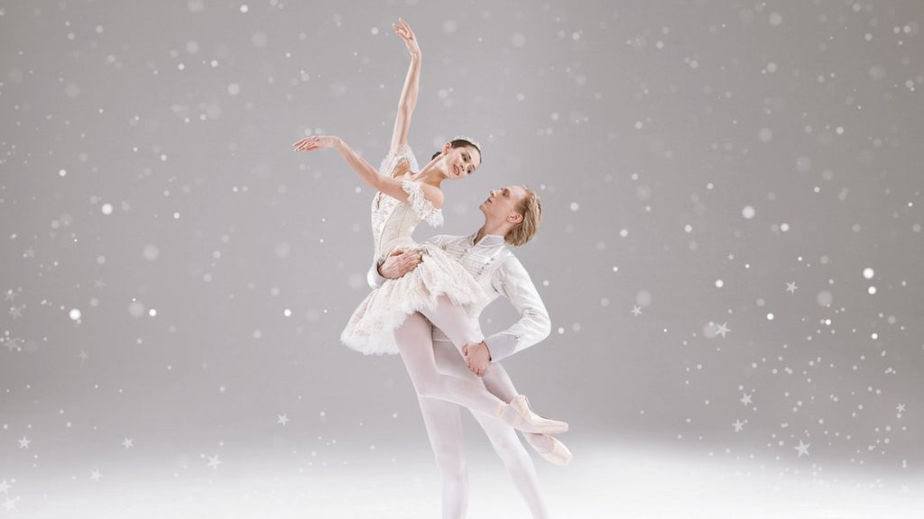 Ballet dancers David Hallberg and Polina Semionova dancing The Nutcracker