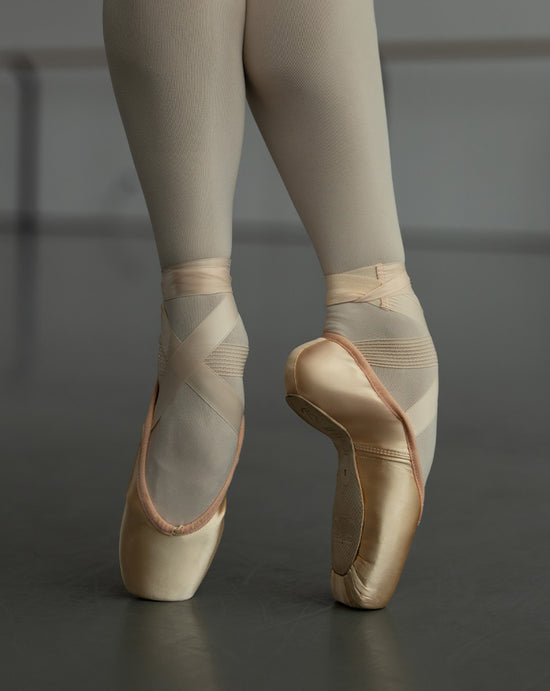 Discover BLOCH's Flexus Pointe Shoes